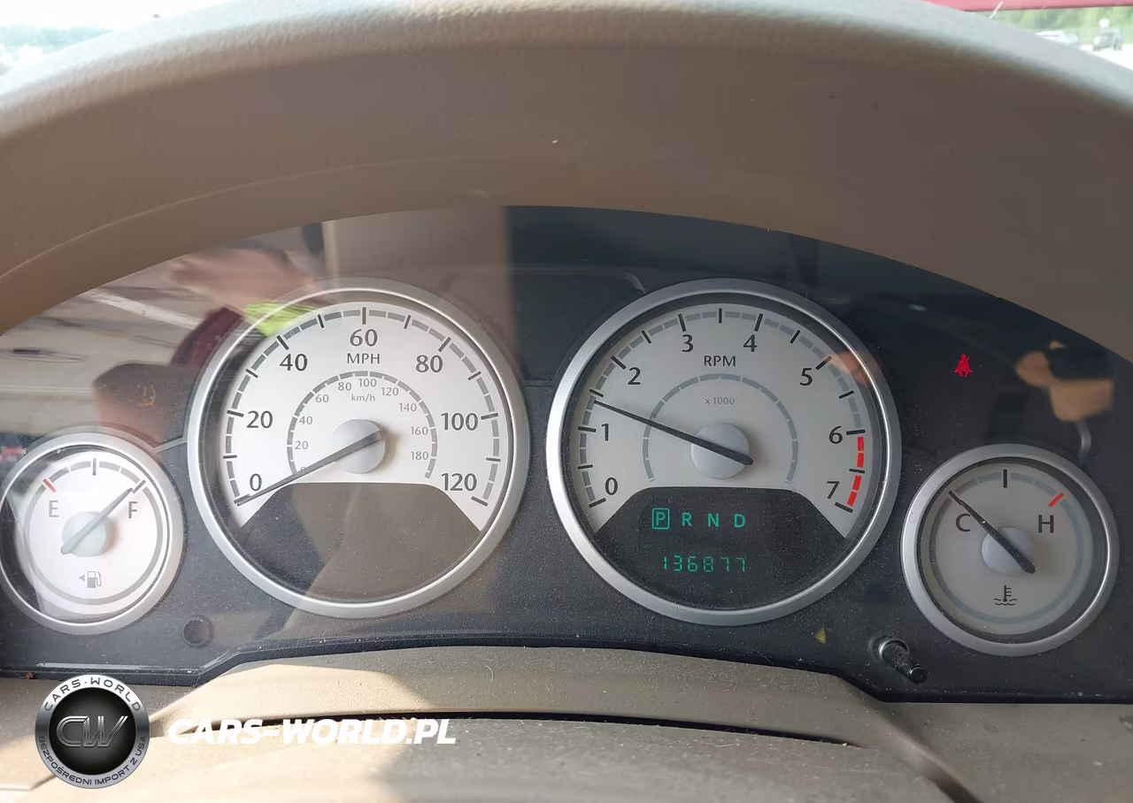 2008 Chrysler Town & Country Lx VIN:2A8HR44H88R842093 - 7