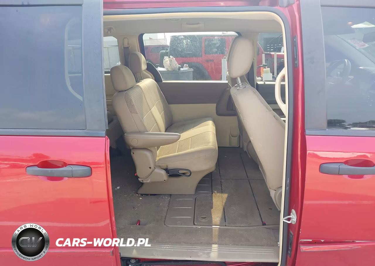 2008 Chrysler Town & Country Lx VIN:2A8HR44H88R842093 - 8