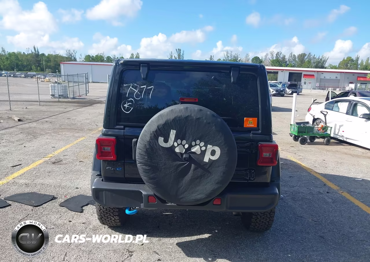 2022 Jeep Wrangler 4Xe Unlimited Rubicon 4X4 VIN:1C4JJXR68NW227877 - 15
