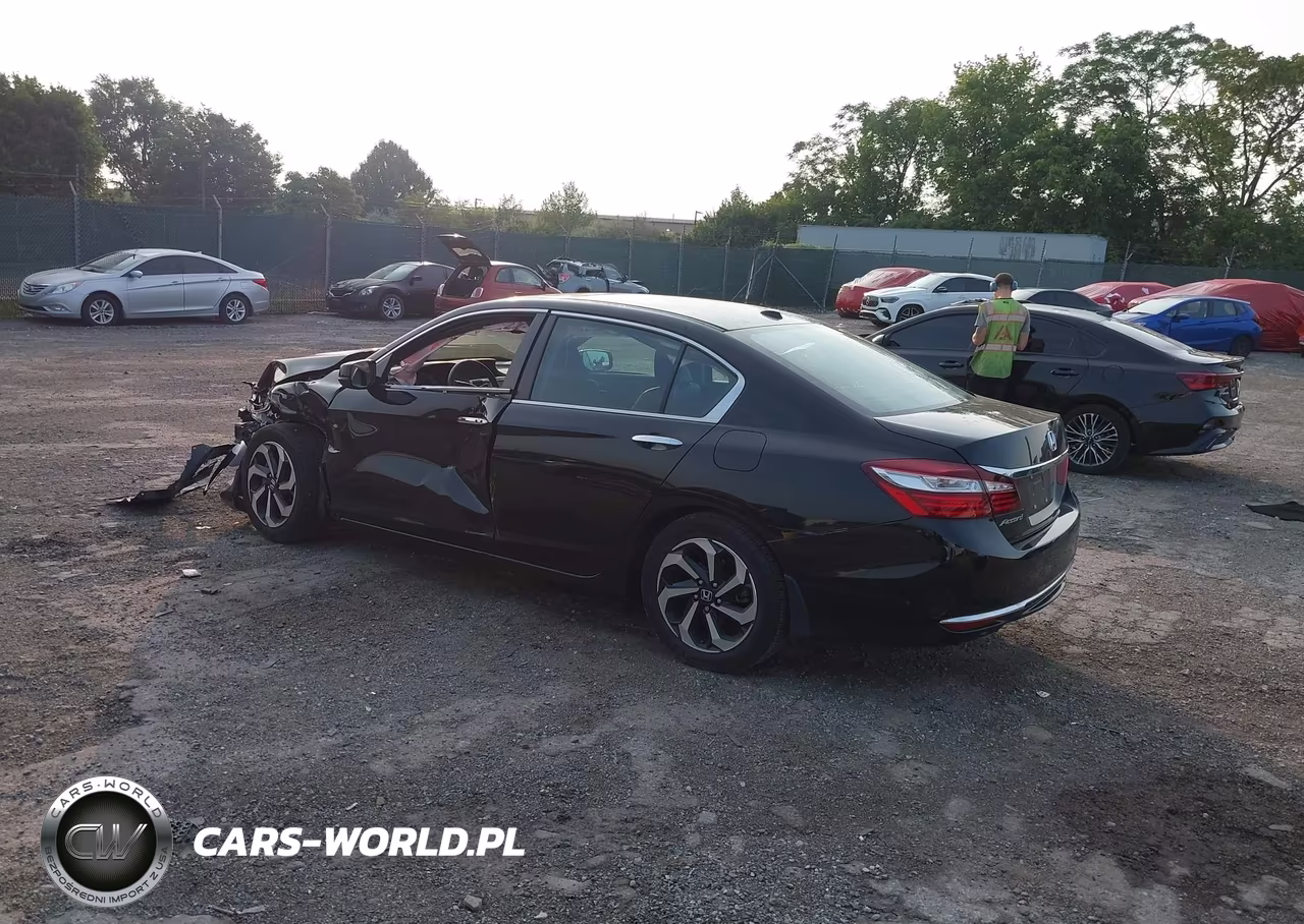 2017 Honda Accord Ex-L VIN:1HGCR2F9XHA245593 - 3