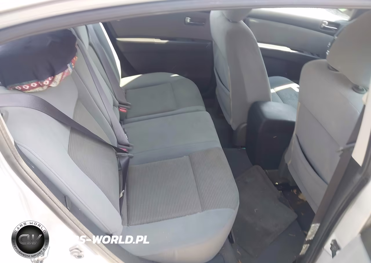 2010 Nissan Sentra 2.0S VIN:3N1AB6APXAL609777 - 8
