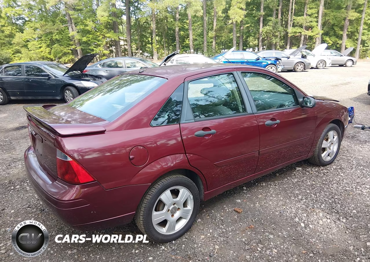 2007 Ford Focus S-Se-Ses VIN:1FAHP34N87W365772 - 4