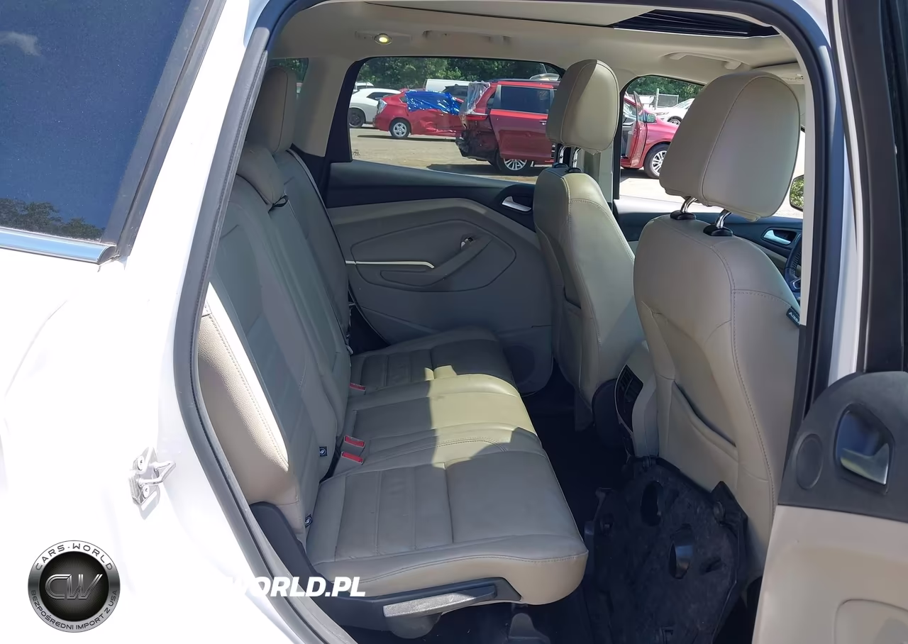 2017 Ford Escape Titanium VIN:1FMCU9J90HUA46768 - 8