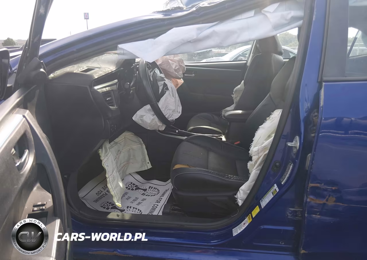 2015 Toyota Corolla S Plus VIN:5YFBURHE5FP194802 - 5