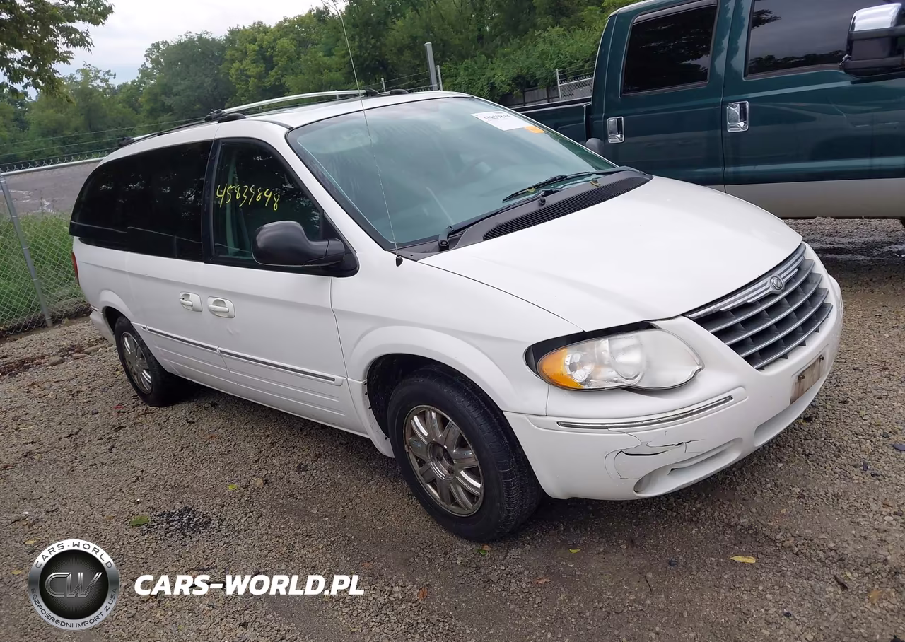 2005 Chrysler Town & Country Limited