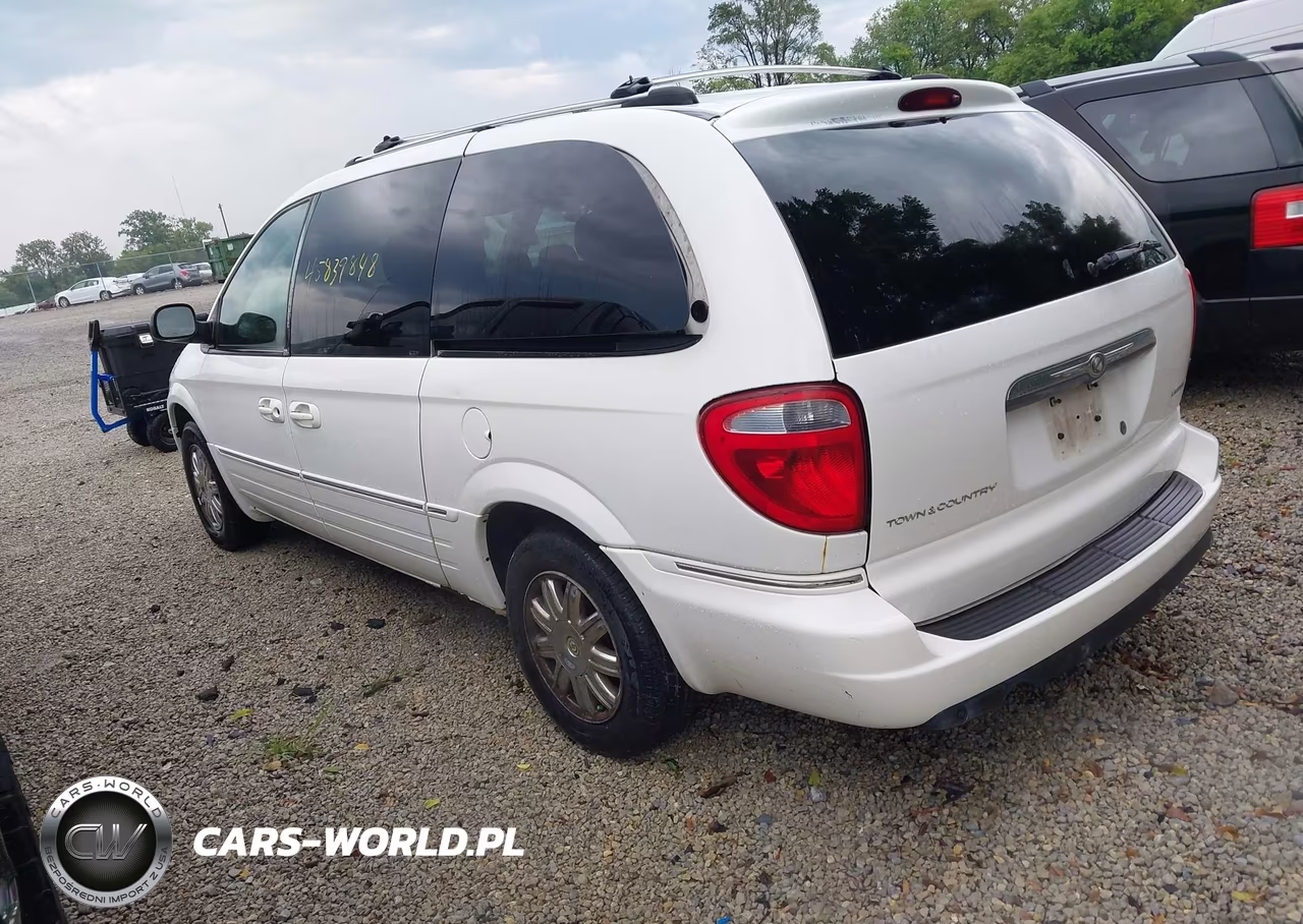 2005 Chrysler Town & Country Limited VIN:2C4GP64L55R218515 - 3