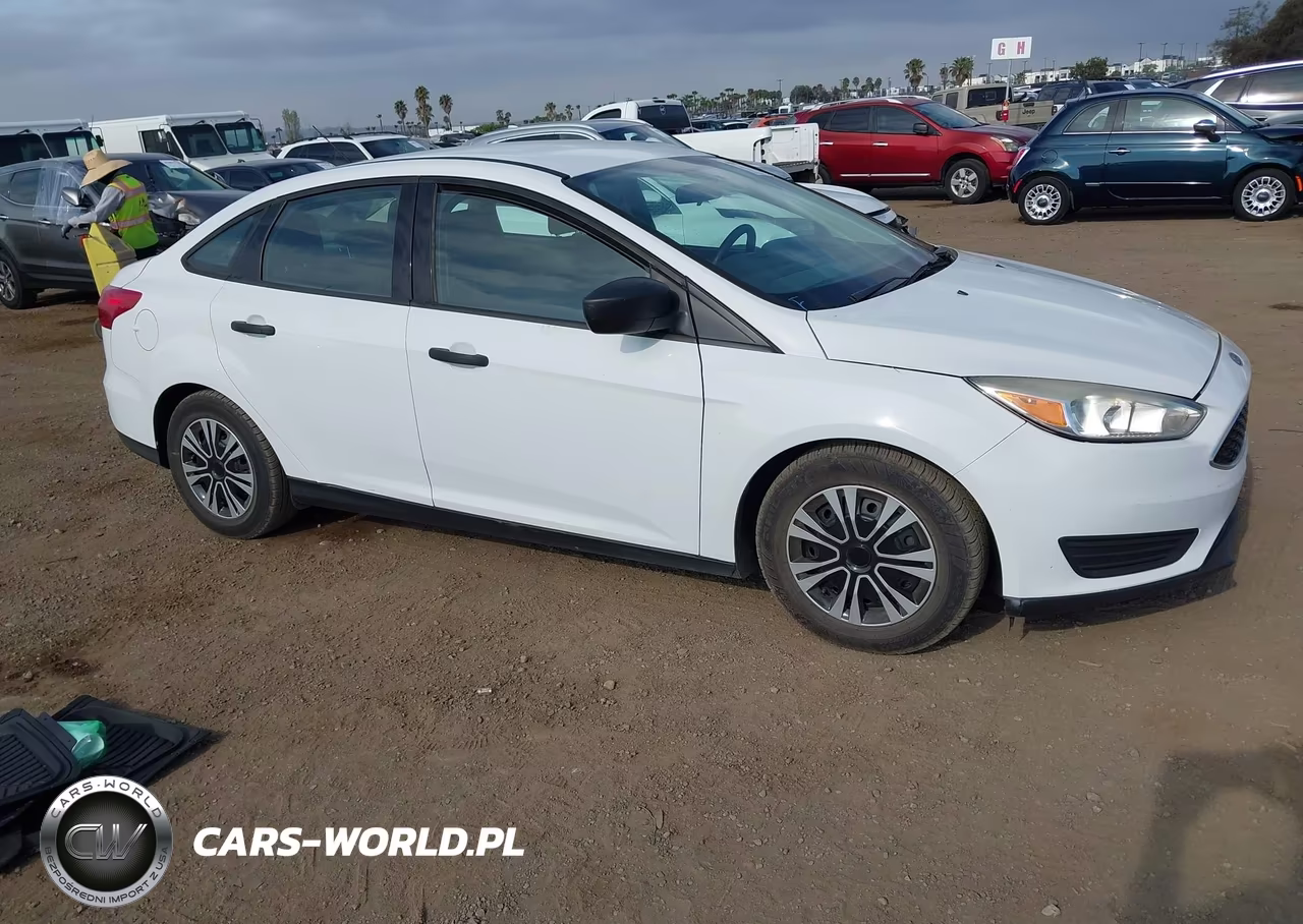 2018 Ford Focus S – zdjęcie 1 z 16