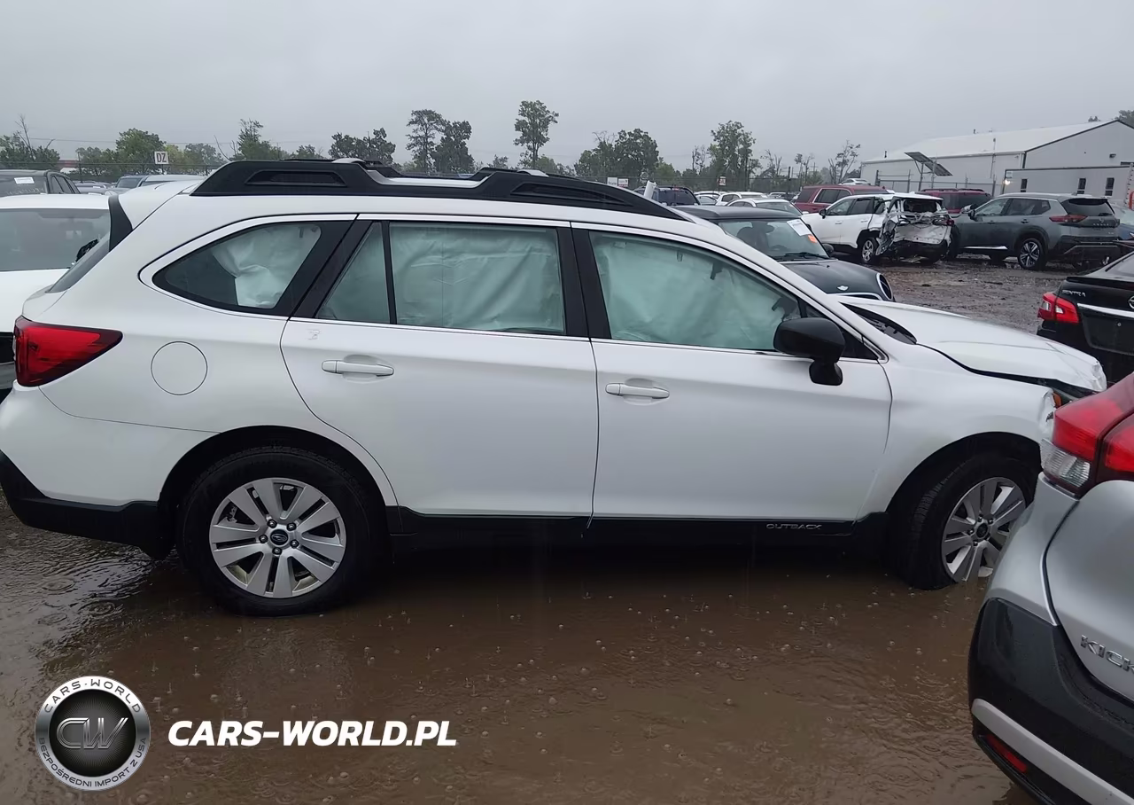 2018 Subaru Outback 2.5I VIN:4S4BSAACXJ3308001 - 13