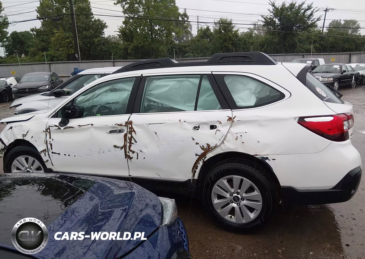 2018 Subaru Outback 2.5I VIN:4S4BSAACXJ3308001 - 14