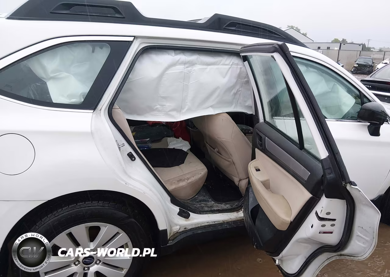 2018 Subaru Outback 2.5I VIN:4S4BSAACXJ3308001 - 8