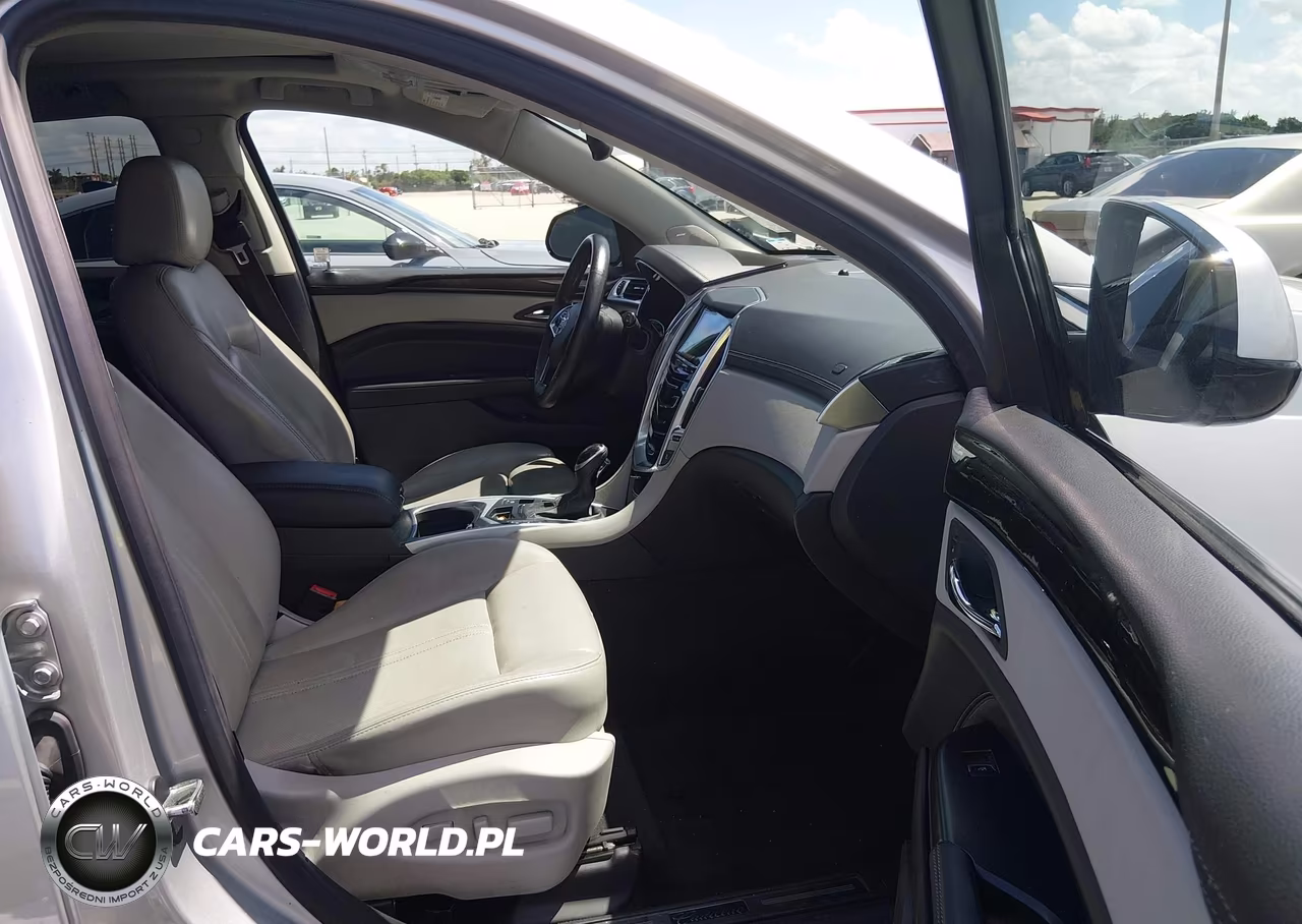 2016 Cadillac Srx Luxury Collection VIN:3GYFNBE3XGS543850 - 5