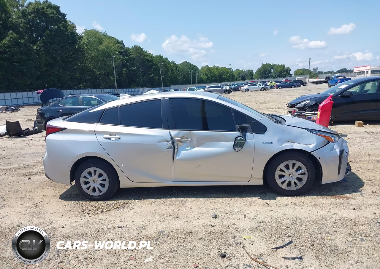 2022 Toyota Prius Le VIN:JTDKAMFU7N3159563 - 13