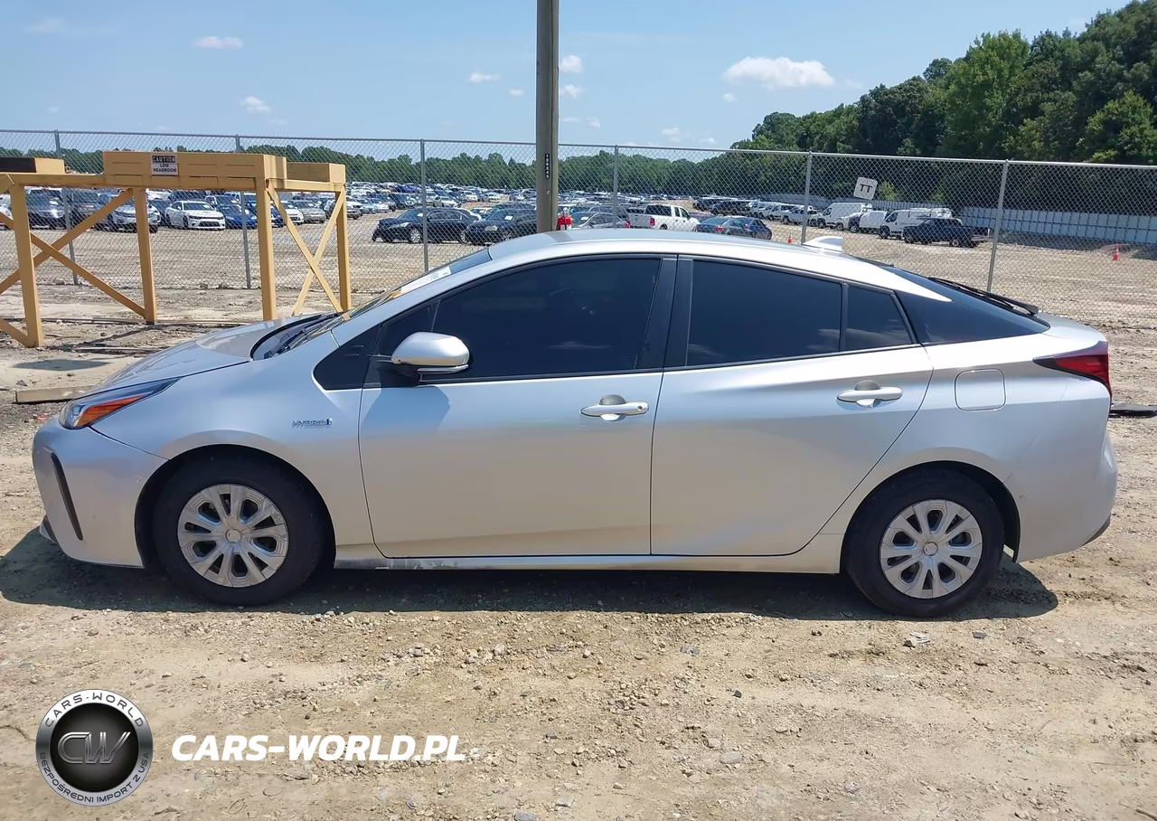 2022 Toyota Prius Le VIN:JTDKAMFU7N3159563 - 14