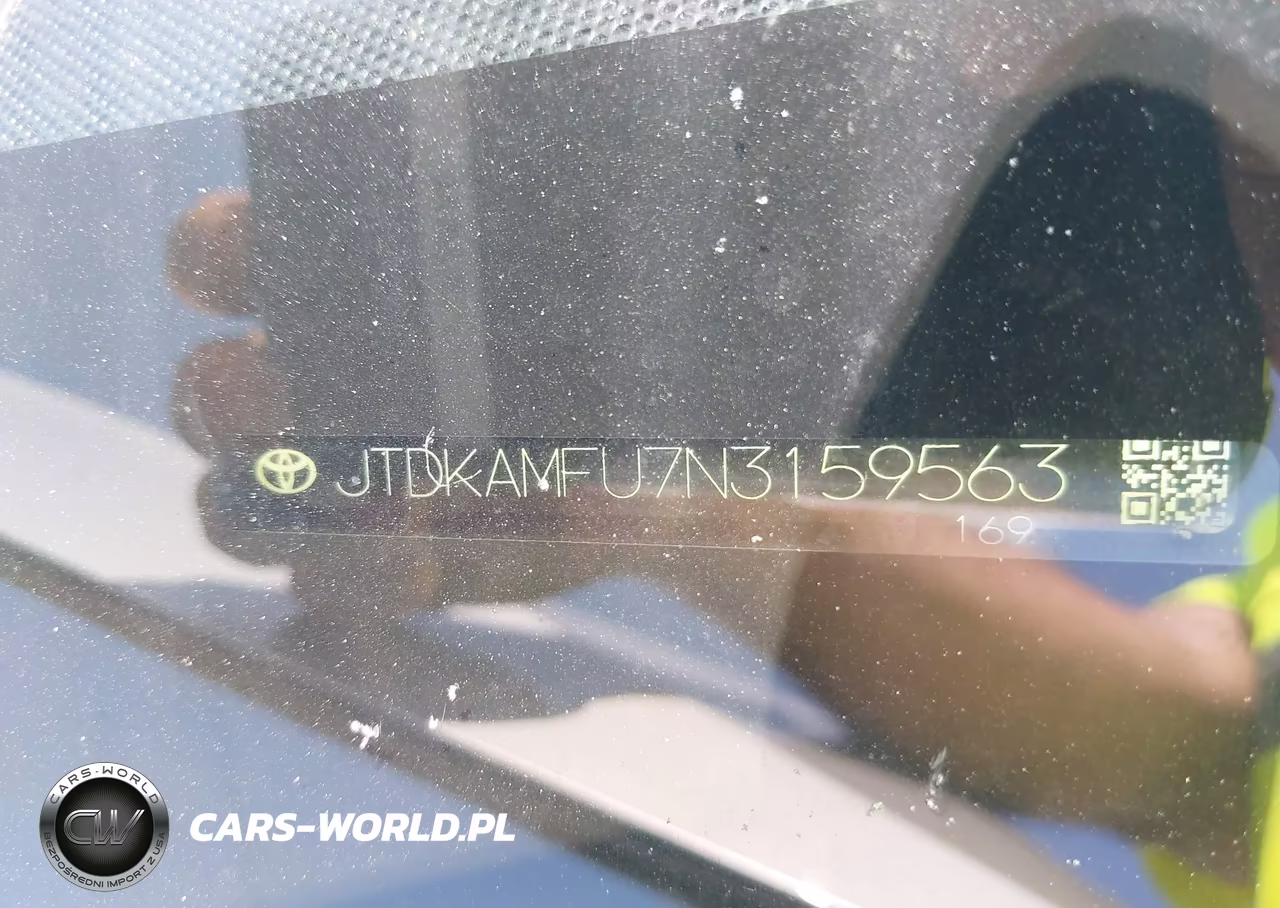 2022 Toyota Prius Le VIN:JTDKAMFU7N3159563 - 17