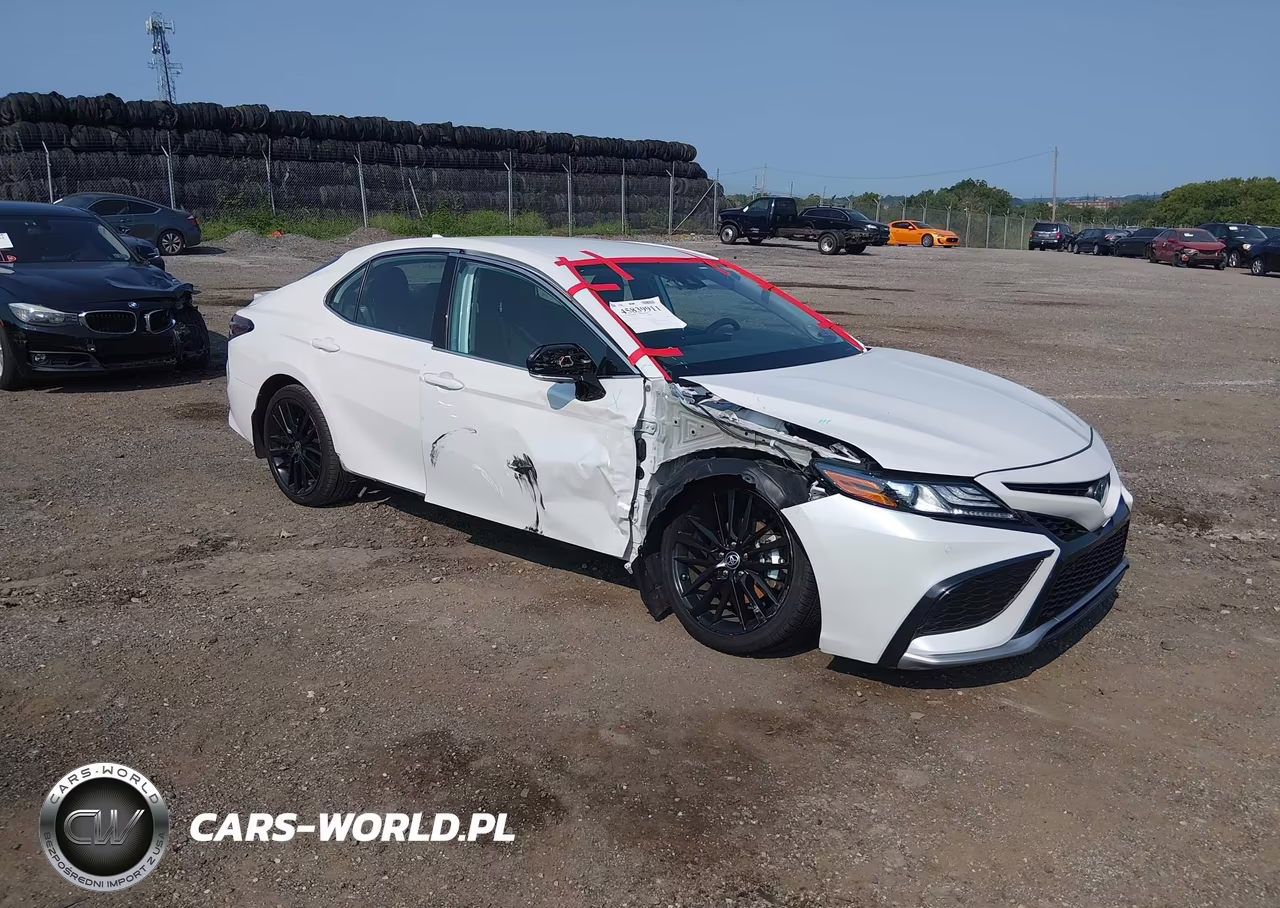 2022 Toyota Camry Xse Hybrid