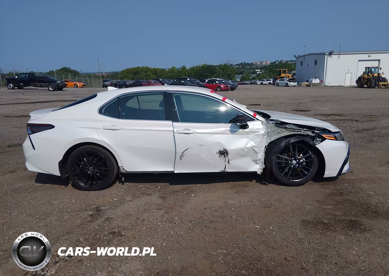 2022 Toyota Camry Xse Hybrid VIN:4T1K31AK7NU591185 - 13