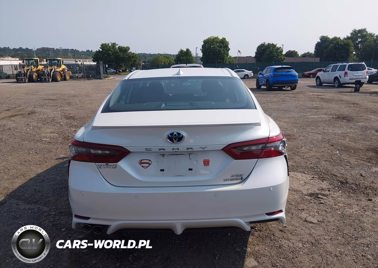 2022 Toyota Camry Xse Hybrid VIN:4T1K31AK7NU591185 - 16