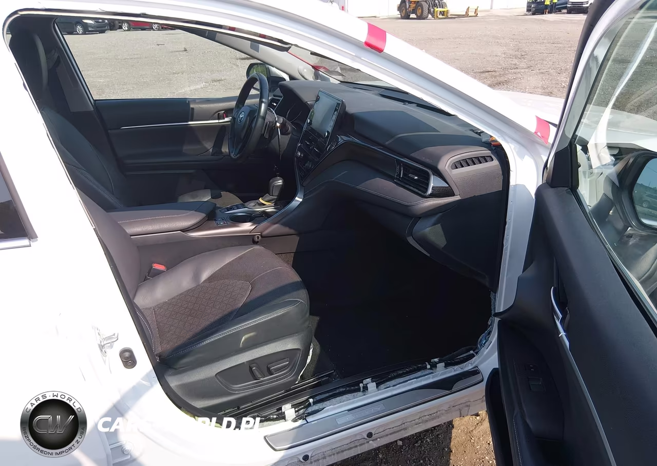 2022 Toyota Camry Xse Hybrid VIN:4T1K31AK7NU591185 - 5