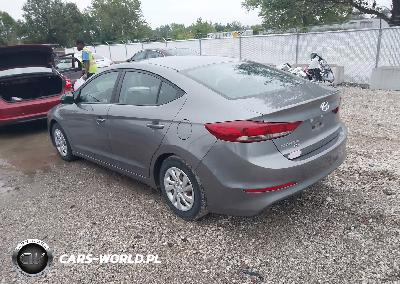 2018 Hyundai Elantra Se VIN:5NPD74LFXJH247311 - 3