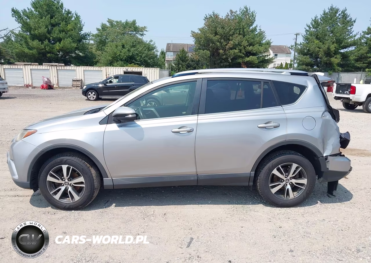 2018 Toyota Rav4 Xle VIN:JTMRFREV3JD238255 - 14
