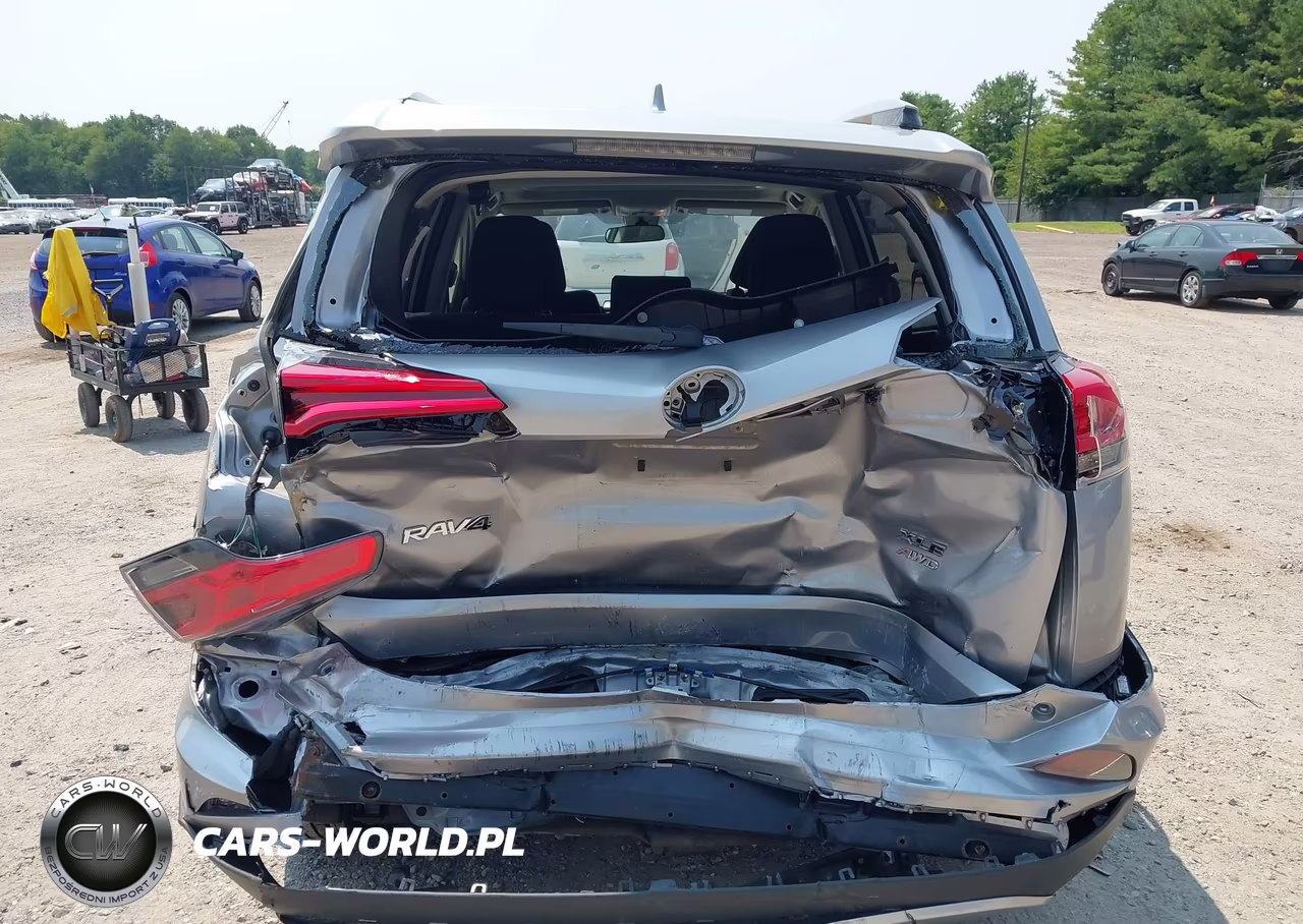 2018 Toyota Rav4 Xle VIN:JTMRFREV3JD238255 - 16