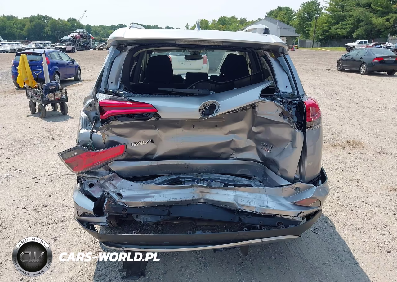 2018 Toyota Rav4 Xle VIN:JTMRFREV3JD238255 - 6