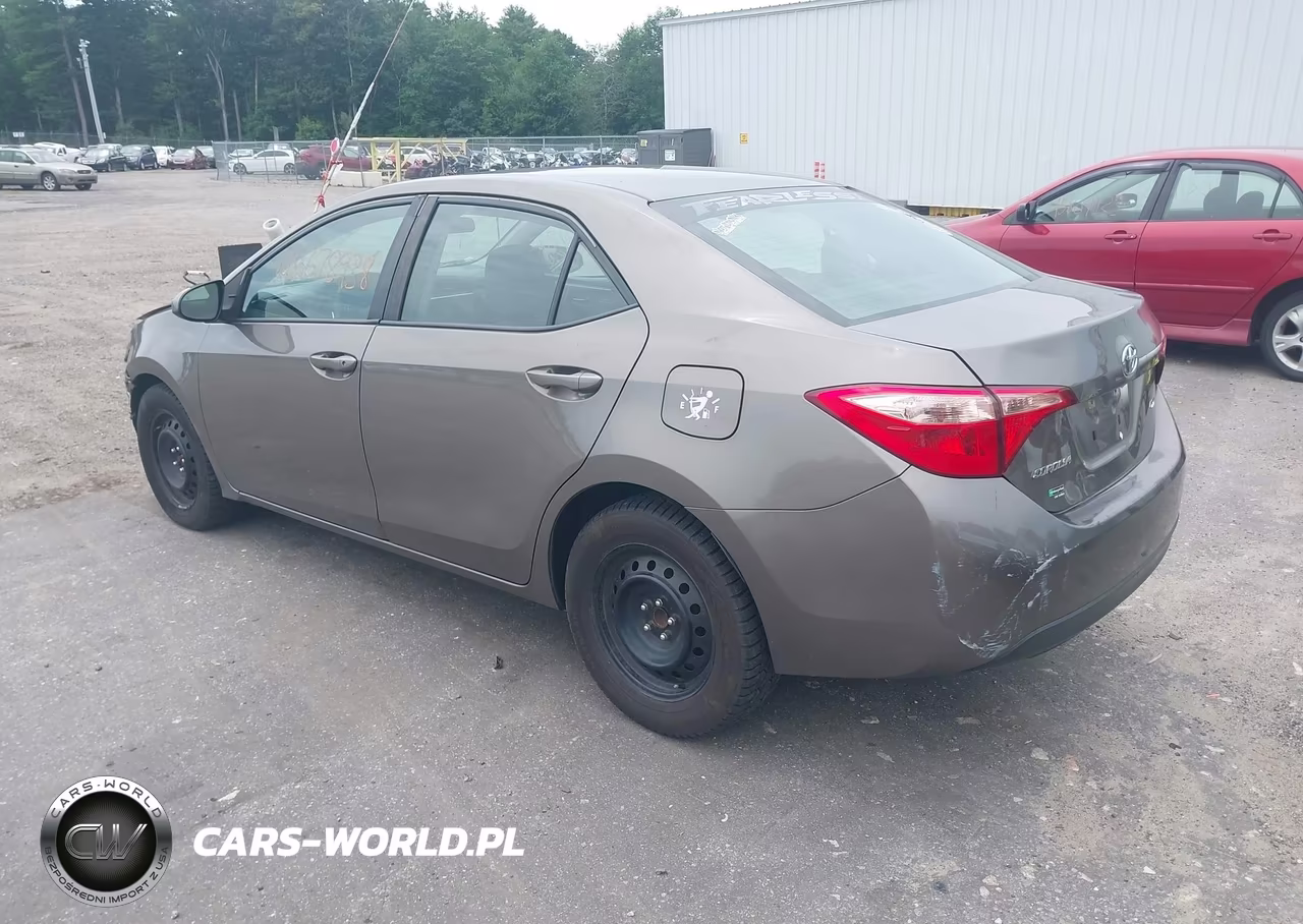 2019 Toyota Corolla Le VIN:5YFBURHE2KP896263 - 3