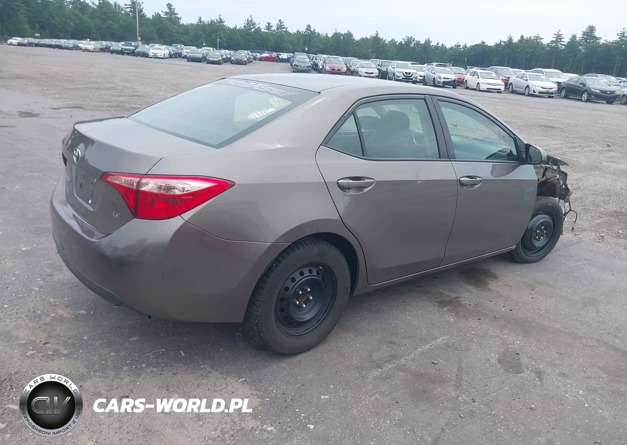 2019 Toyota Corolla Le VIN:5YFBURHE2KP896263 - 4