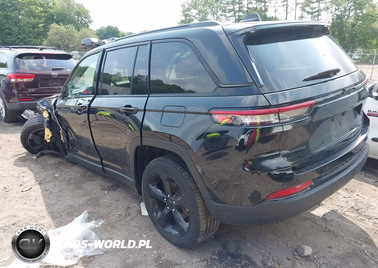 2024 Jeep Grand Cherokee Altitude X 4X4 VIN:1C4RJHAG7RC194150 - 3