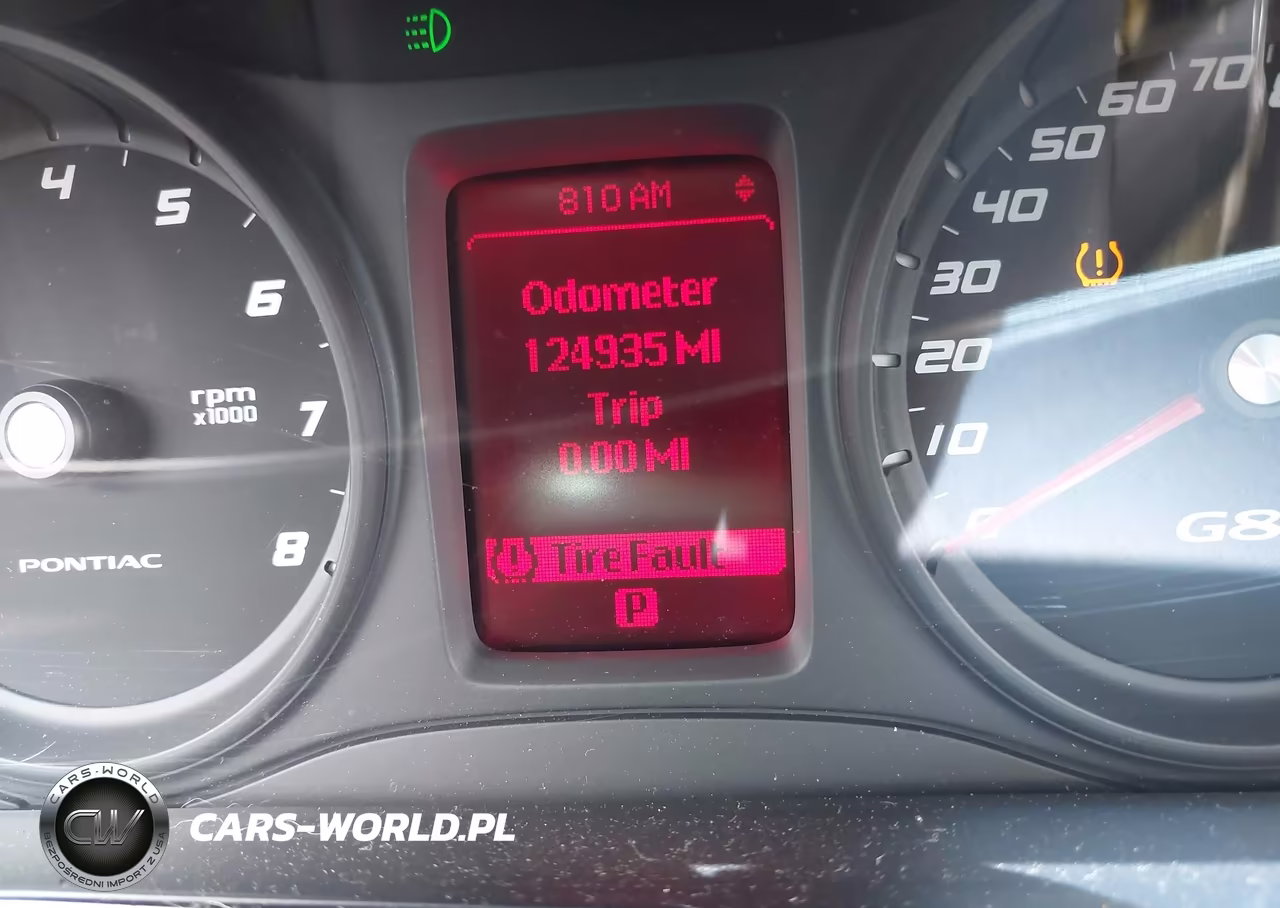 2009 Pontiac G8 VIN:6G2ER57739L156077 - 7