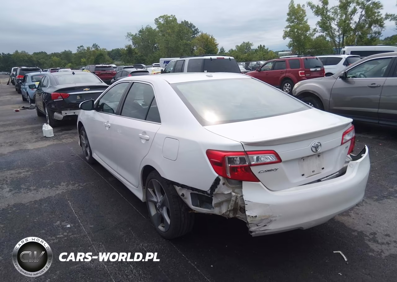 2012 Toyota Camry Se Limited Edition VIN:4T1BF1FK2CU632609 - 3