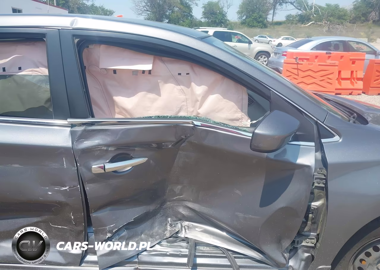 2019 Nissan Sentra S VIN:3N1AB7AP2KY425654 - 5