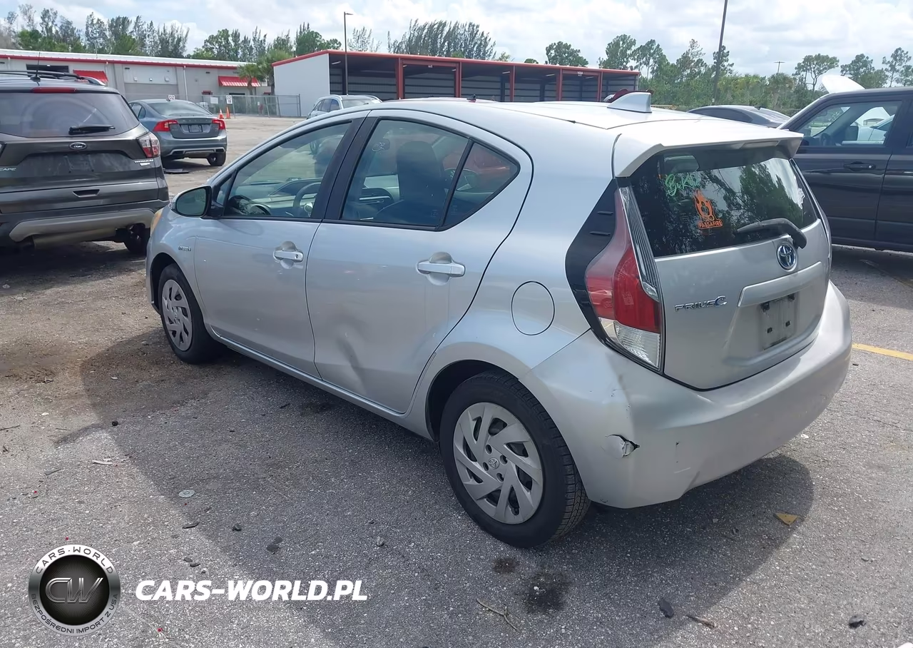 2016 Toyota Prius C One VIN:JTDKDTB36G1127085 - 3