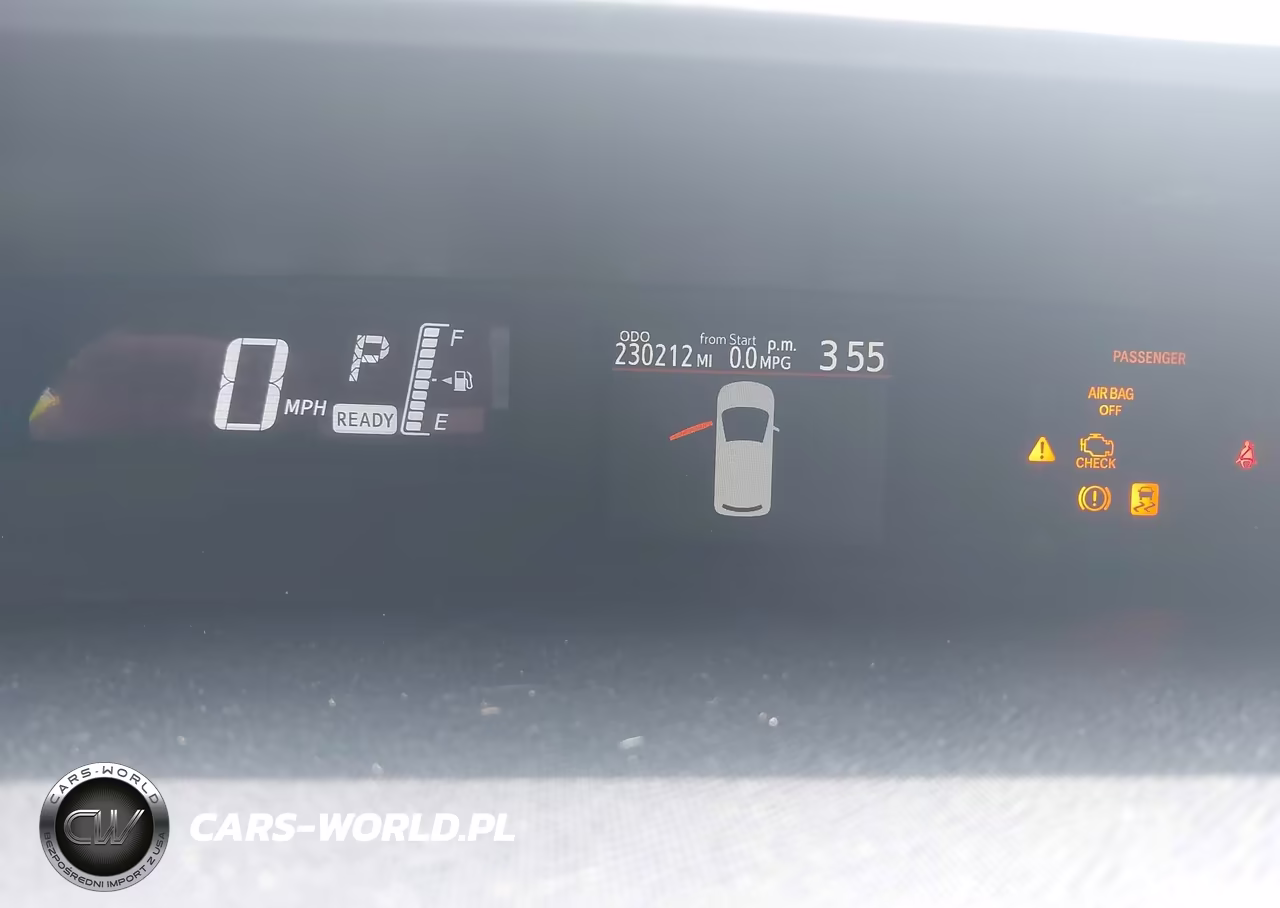 2016 Toyota Prius C One VIN:JTDKDTB36G1127085 - 7