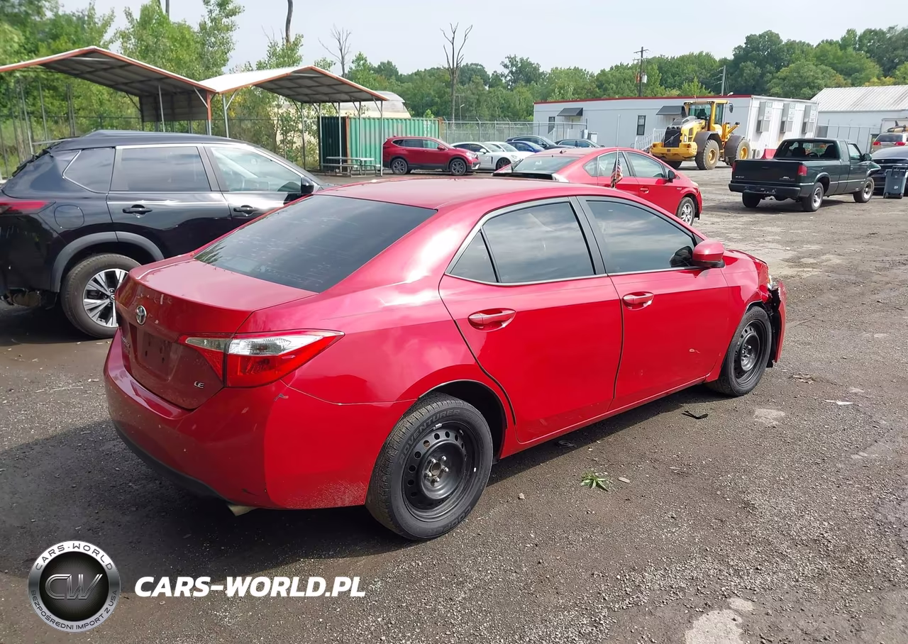 2016 Toyota Corolla Le VIN:2T1BURHE5GC519806 - 4