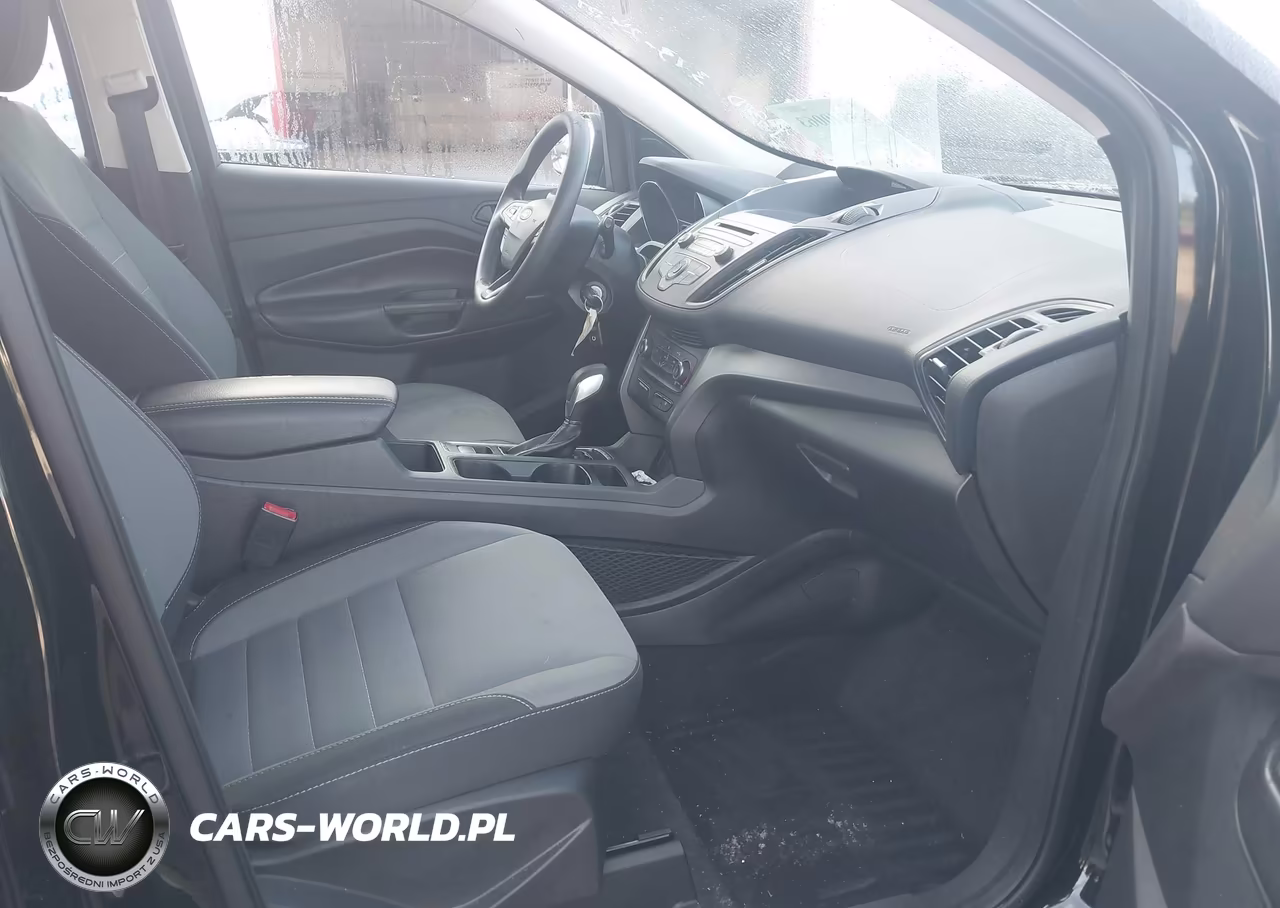 2018 Ford Escape S VIN:1FMCU0F7XJUA34829 - 5