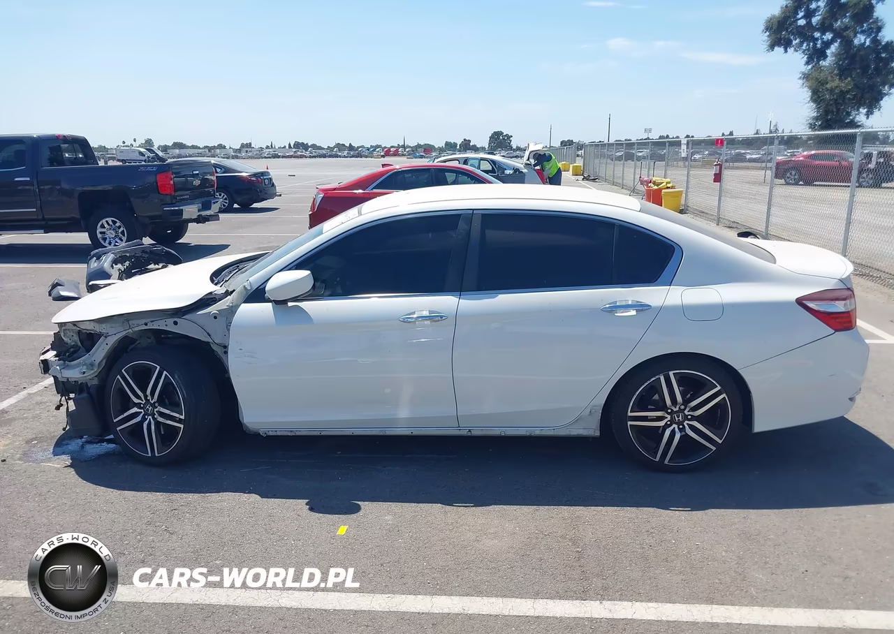 2016 Honda Accord Sport VIN:1HGCR2F59GA229882 - 15