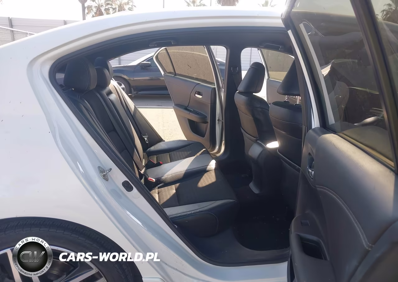 2016 Honda Accord Sport VIN:1HGCR2F59GA229882 - 8