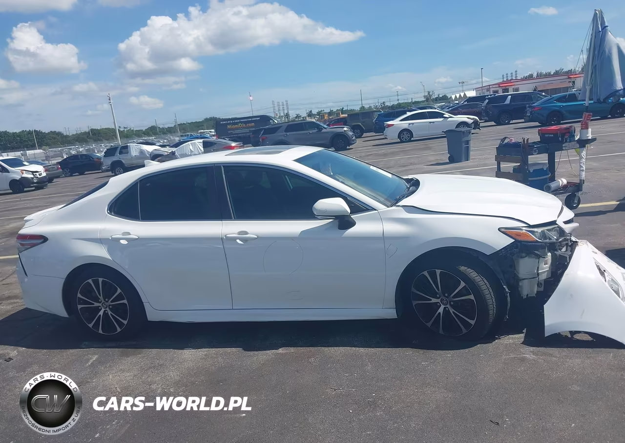 2019 Toyota Camry Se VIN:4T1B11HK4KU853266 - 14