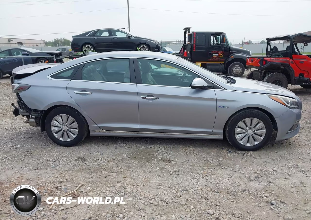 2016 Hyundai Sonata Hybrid Se VIN:KMHE24L10GA038548 - 14