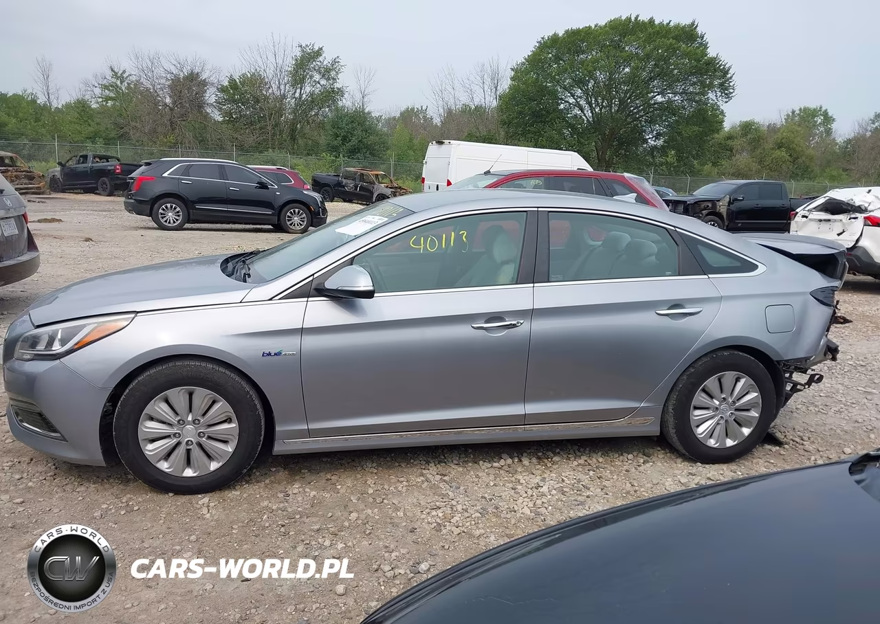 2016 Hyundai Sonata Hybrid Se VIN:KMHE24L10GA038548 - 15