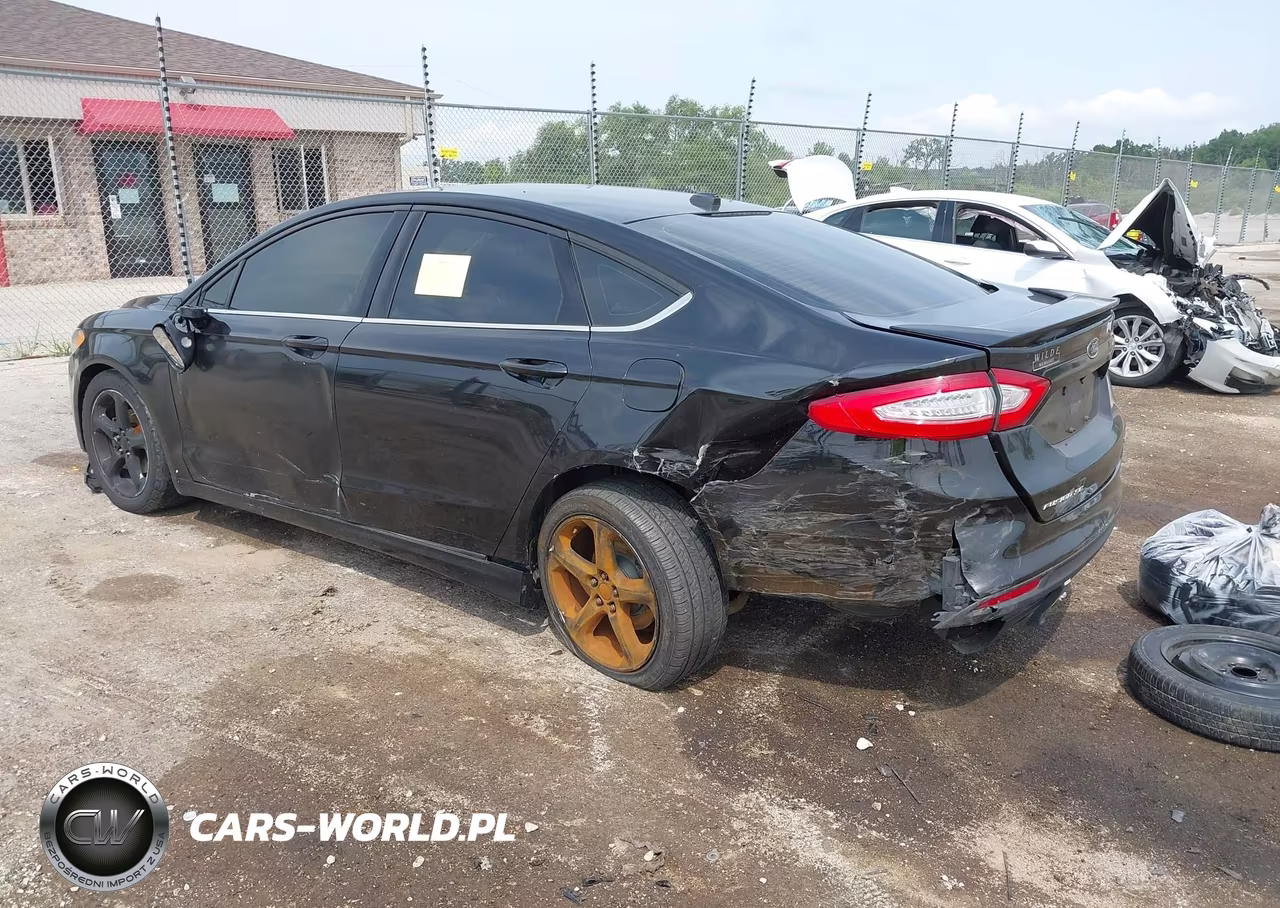 2015 Ford Fusion Se VIN:1FA6P0HD3F5131065 - 3