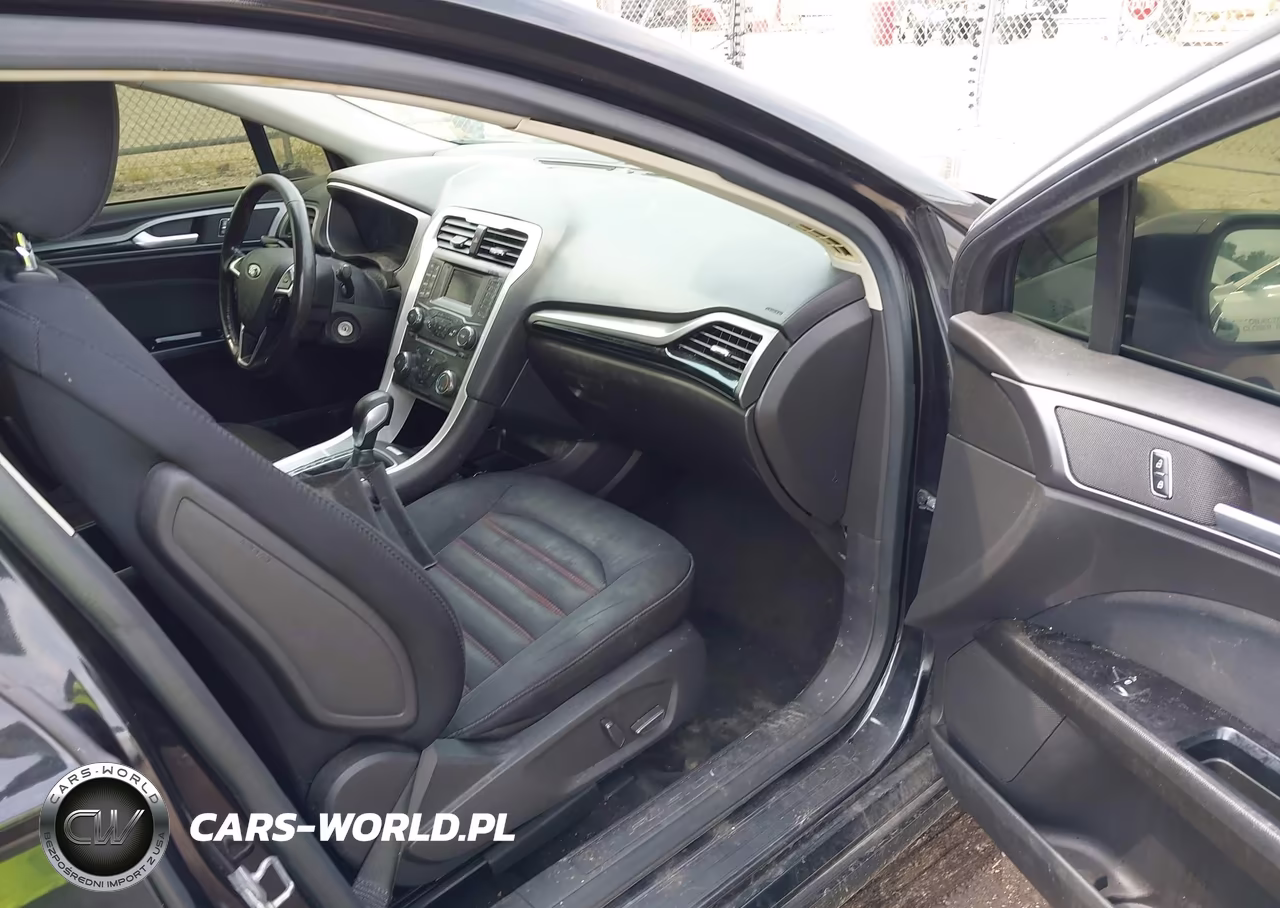 2015 Ford Fusion Se VIN:1FA6P0HD3F5131065 - 5