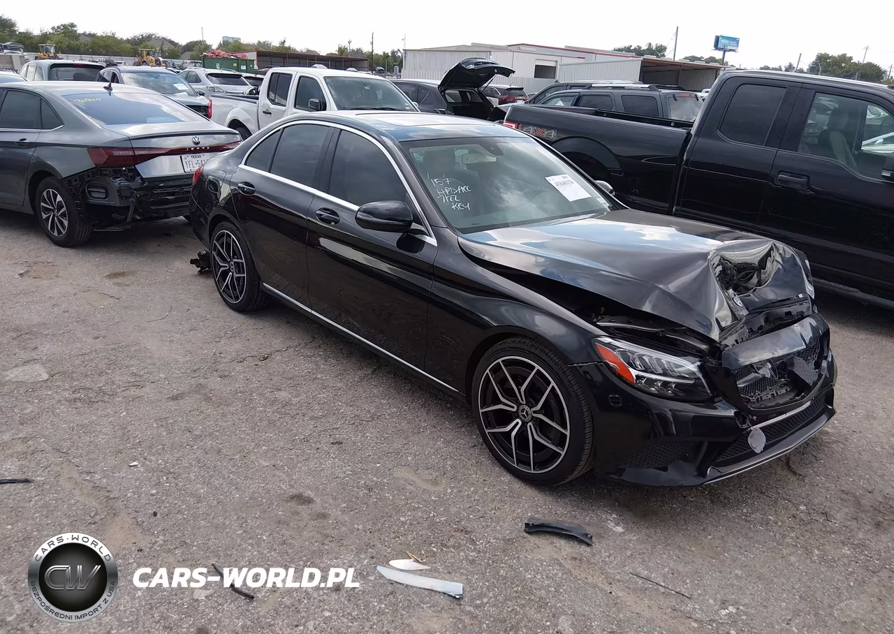 2019 Mercedes-Benz C 300