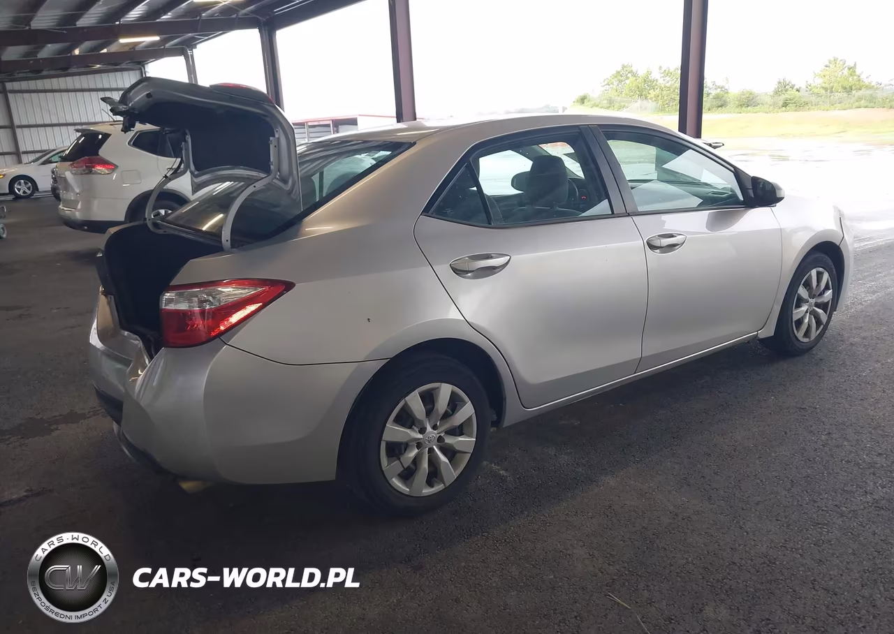 2015 Toyota Corolla Le VIN:2T1BURHE7FC320948 - 4