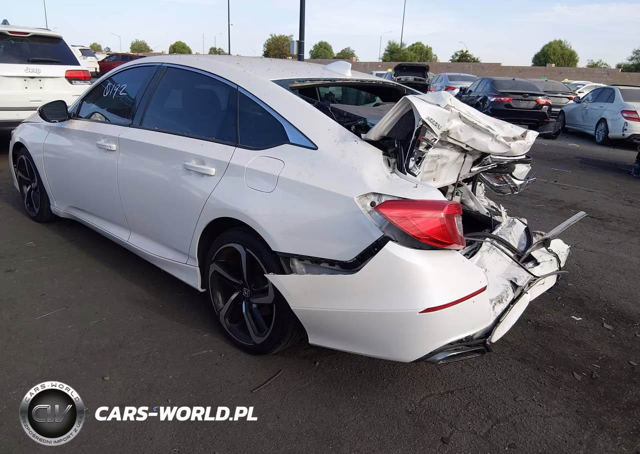 2018 Honda Accord Sport VIN:1HGCV1F34JA235990 - 14