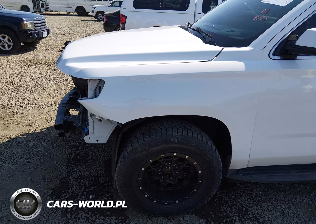 2018 Chevrolet Suburban Lt VIN:1GNSKHKC9JR248745 - 19