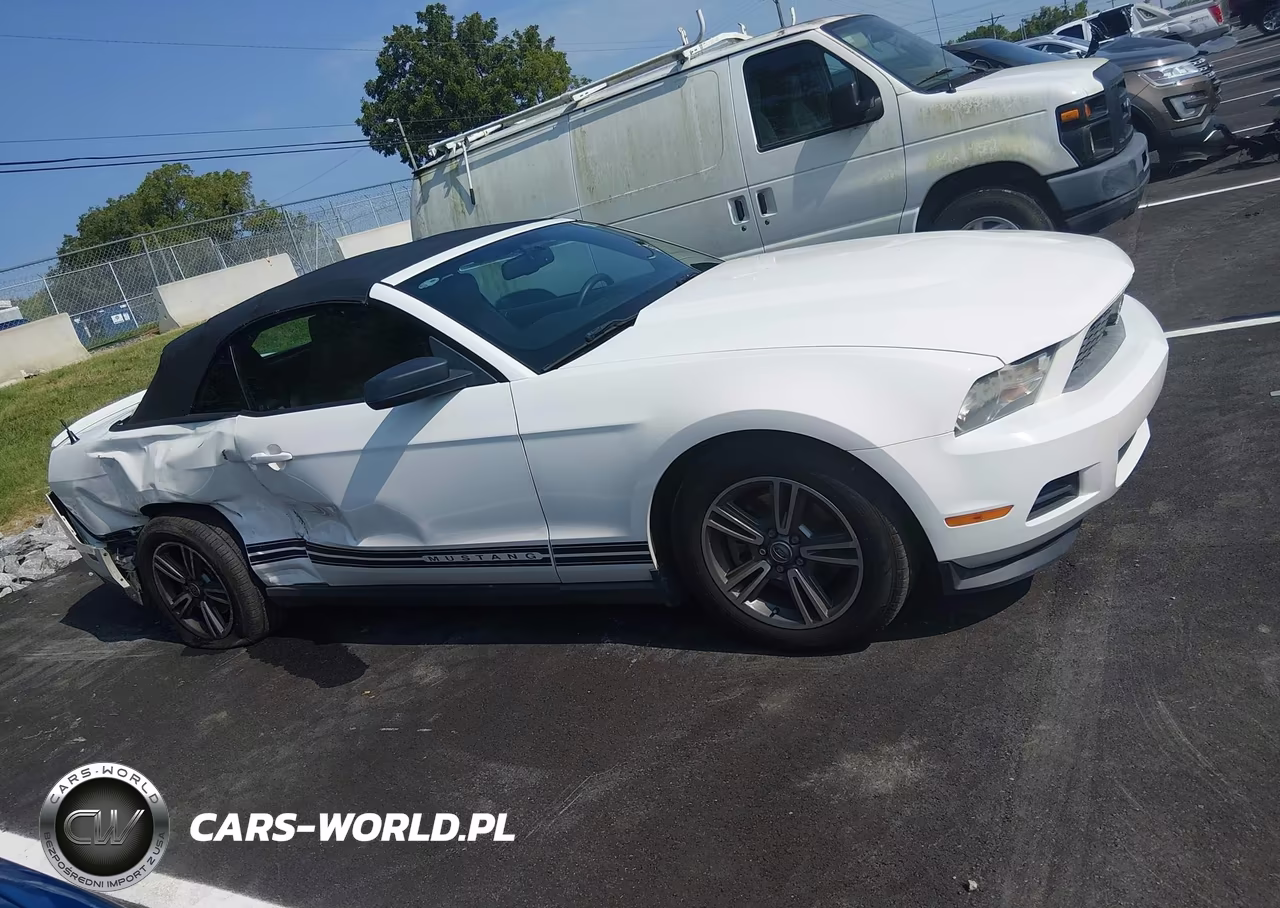 2011 Ford Mustang V6 Premium VIN:1ZVBP8EM6B5119947 - 13