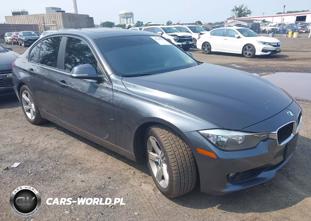 2015 BMW 328I xDrive – zdjęcie 1 z 13