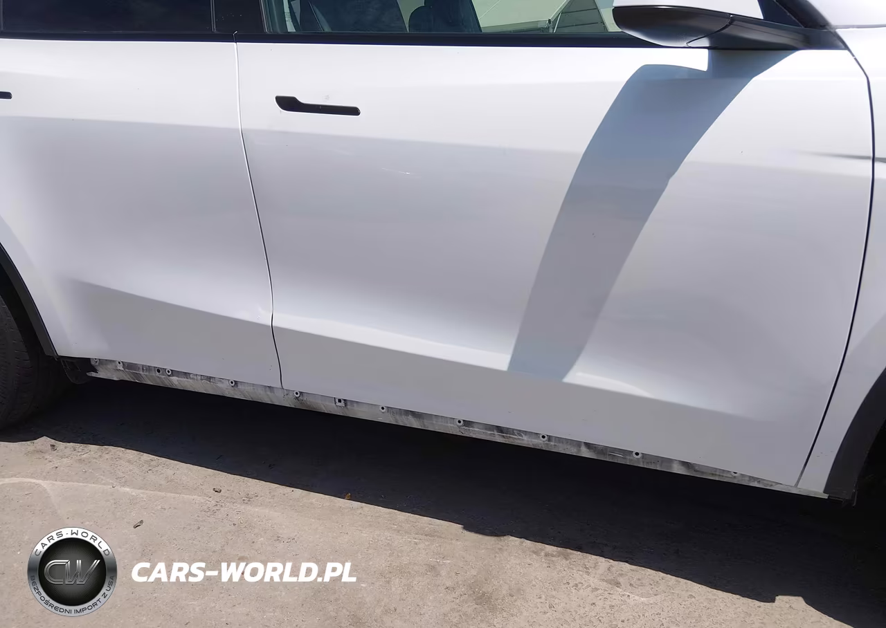 2022 Tesla Model Y Long Range Dual Motor All-Wheel Drive VIN:7SAYGAEE9NF314881 - 19